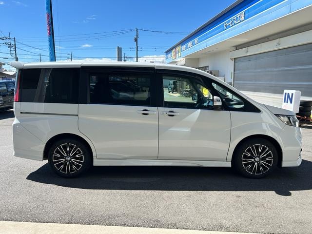 Honda STEPWAGON SPADA 2018 — фото автомобиля 1