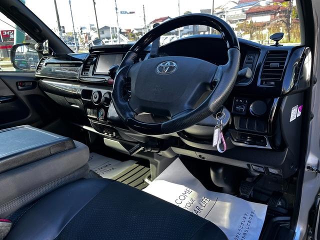 Toyota HIACE VAN 2014 — фото автомобиля 1
