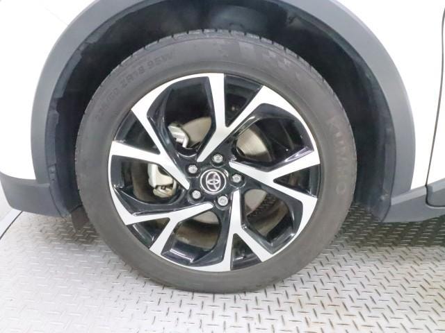 Toyota C-HR 2018 — фото автомобиля 1