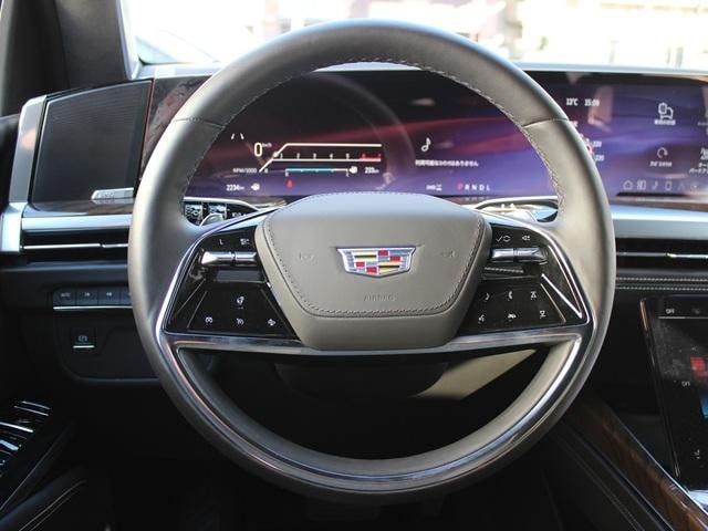 Cadillac ESCALADE 2025 — фото автомобиля 1
