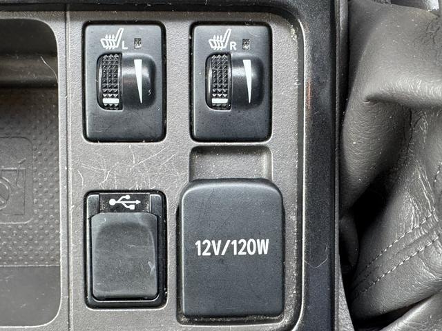 Toyota LAND CRUISER PRADO 2015 — фото автомобиля 1