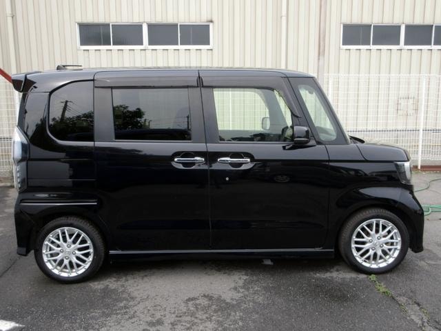 Honda N-BOX CUSTOM 2021 — фото автомобиля 1