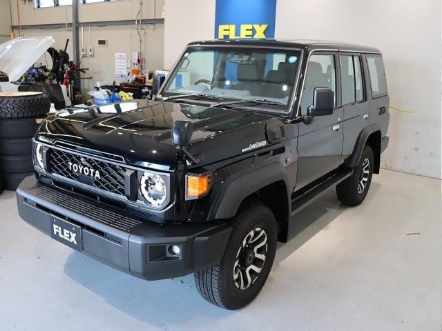 Toyota LAND CRUISER 70 2026 — фото автомобиля 1