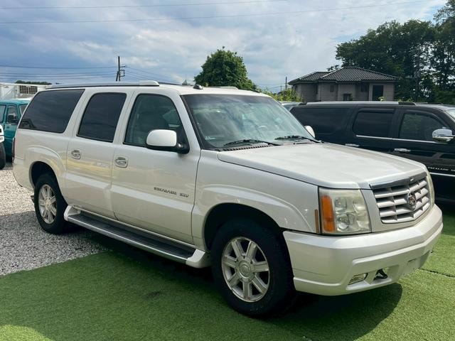 Cadillac ESCALADE 2016 — фото автомобиля 1
