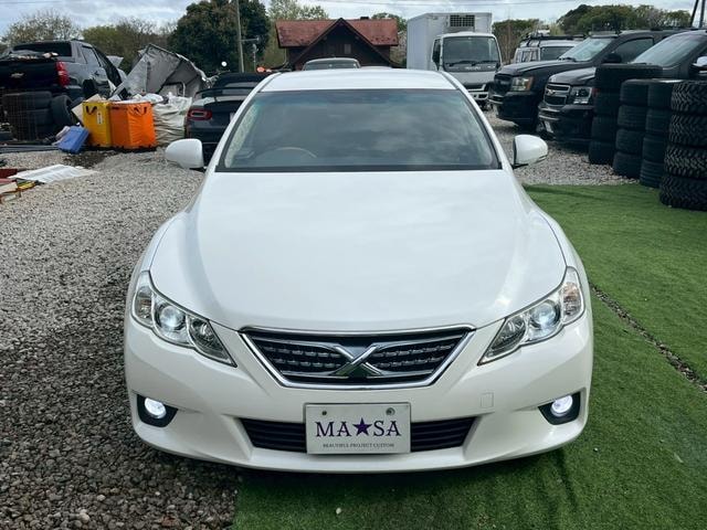 Toyota MARK X 2010 — фото автомобиля 1