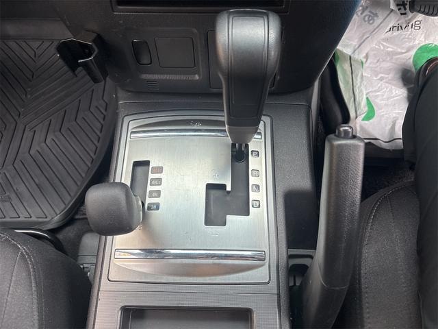 Mitsubishi PAJERO 2015 — фото автомобиля 1