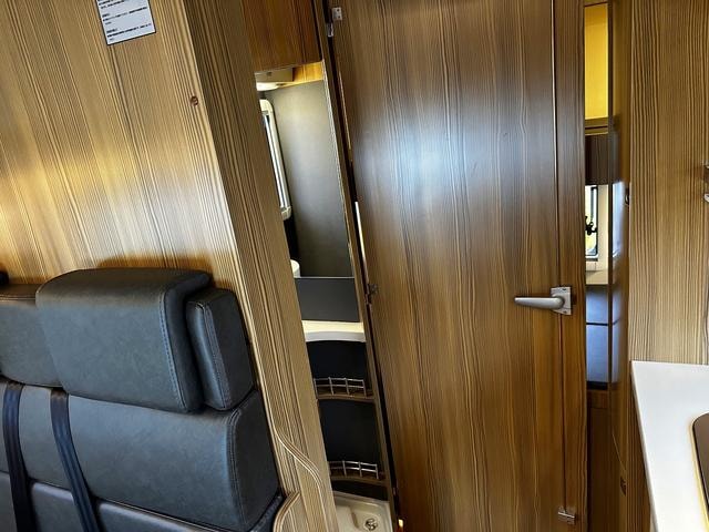 Миниатюра 32