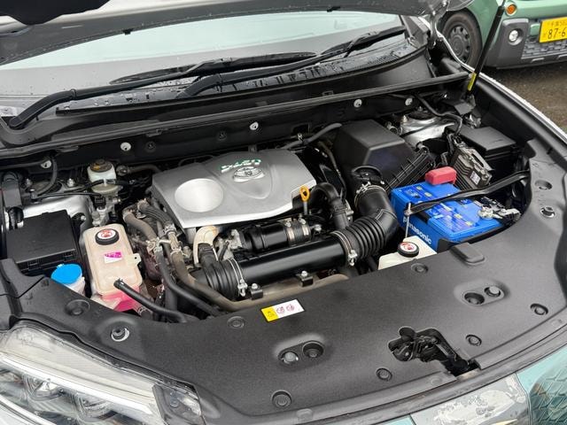 Toyota HARRIER 2017 — фото автомобиля 1