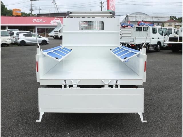 Isuzu ELF TRUCK 2019 — фото автомобиля 1
