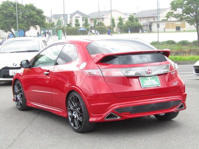 Honda CIVIC 2010 — фото автомобиля 1