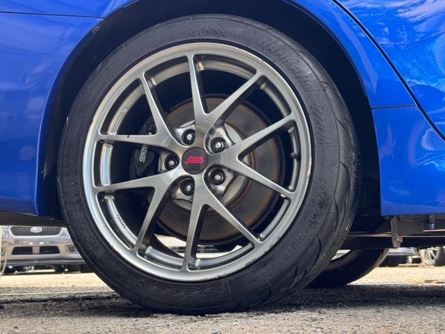 Subaru WRX STI 2016 — фото автомобиля 1