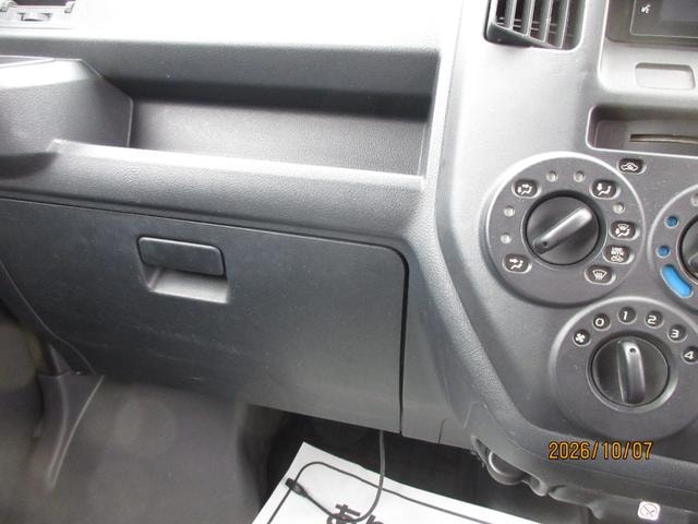 Toyota TOWNACE VAN 2022 — фото автомобиля 1