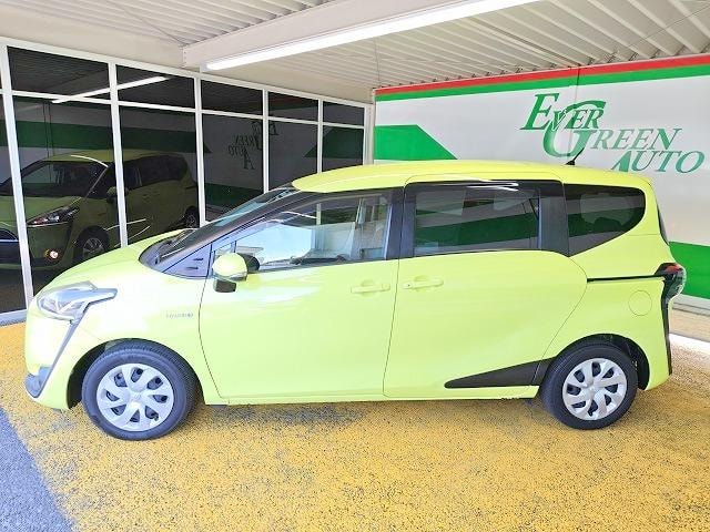 Toyota SIENTA 2015 — фото автомобиля 1