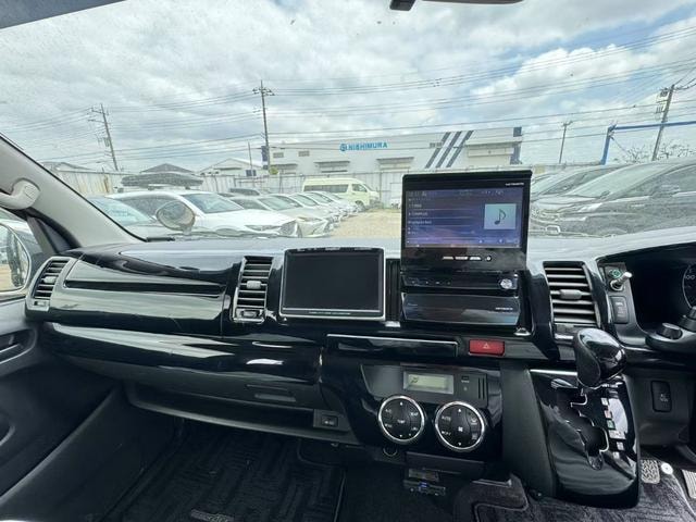 Миниатюра 12