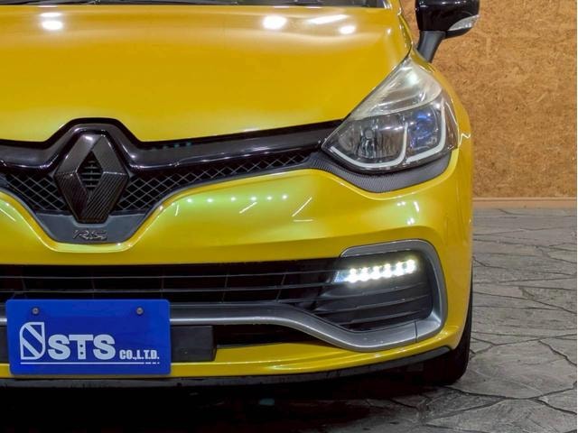 Миниатюра 12