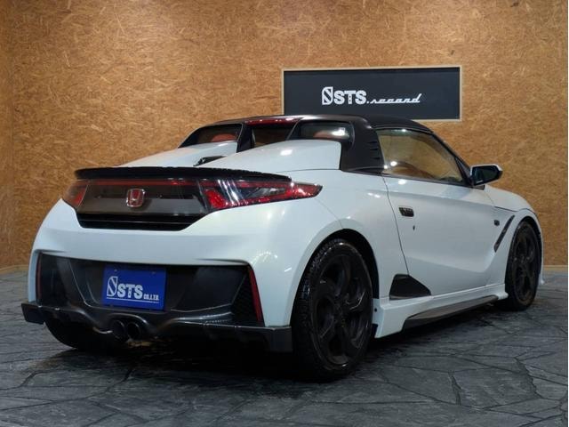 Миниатюра 17