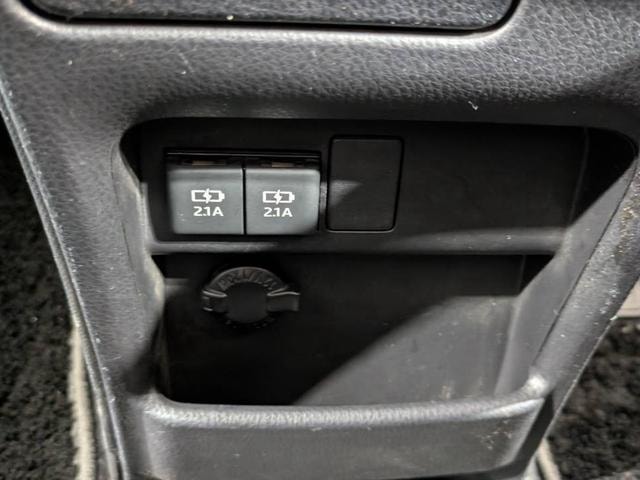 Toyota NOAH 2018 — фото автомобиля 1