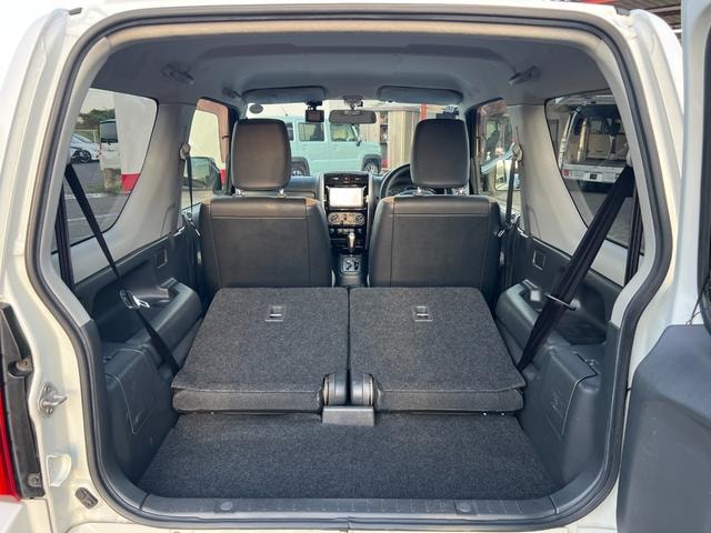 Suzuki JIMNY 2014 — фото автомобиля 1