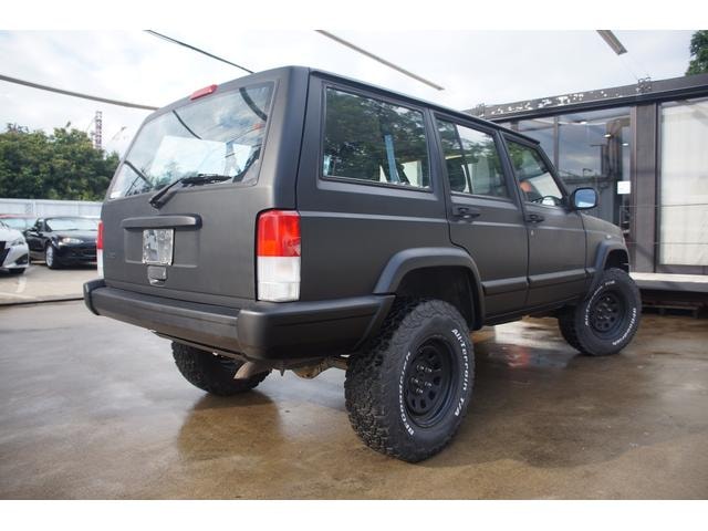 Chrysler Jeep JEEP CHEROKEE 1999 — фото автомобиля 1