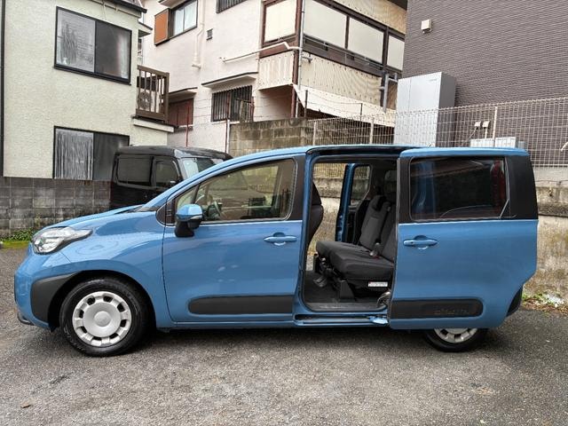 Toyota SIENTA 2023 — фото автомобиля 1