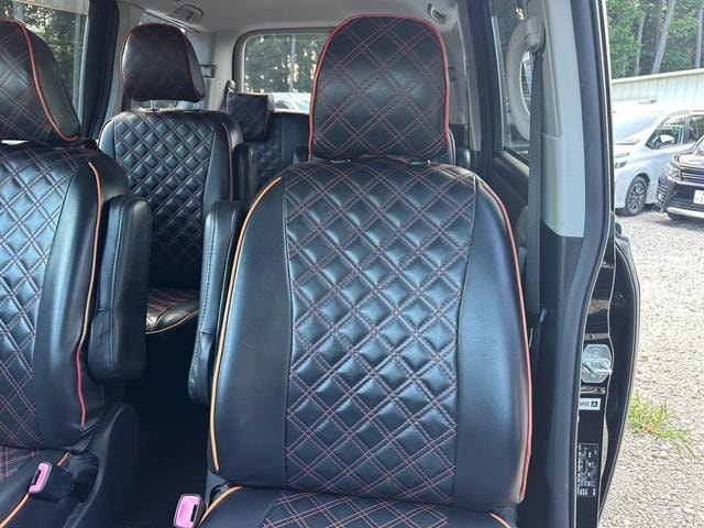 Toyota NOAH 2013 — фото автомобиля 1