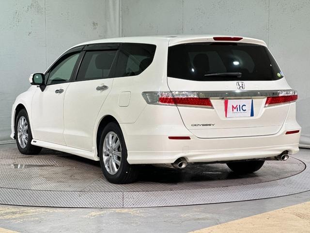 Honda ODYSSEY 2012 — фото автомобиля 1