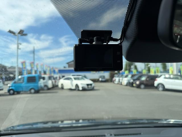 Миниатюра 28