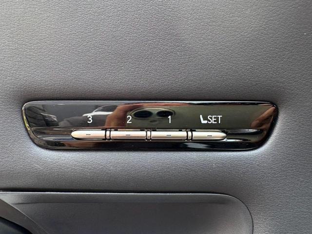 Миниатюра 38