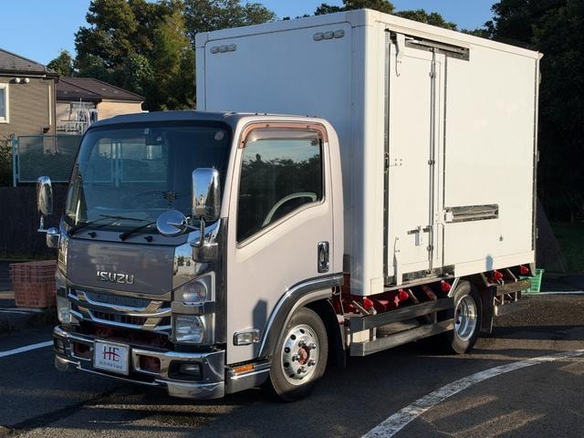 Isuzu ELF TRUCK 2015 — фото автомобиля 1