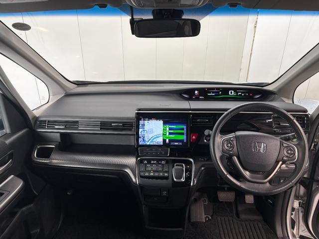 Honda STEPWAGON SPADA 2018 — фото автомобиля 1