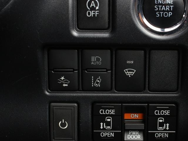 Toyota VOXY 2019 — фото автомобиля 1