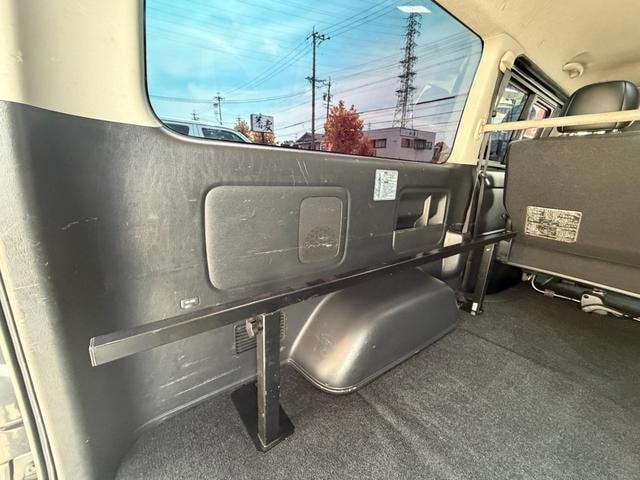 Toyota HIACE VAN 2017 — фото автомобиля 1