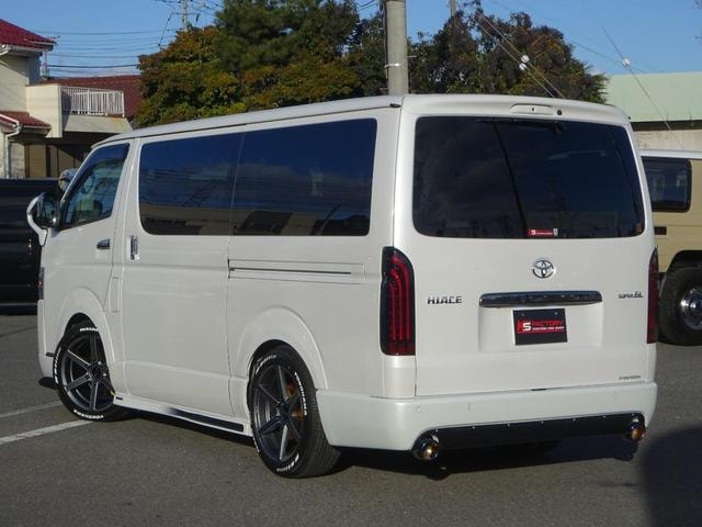Миниатюра 18