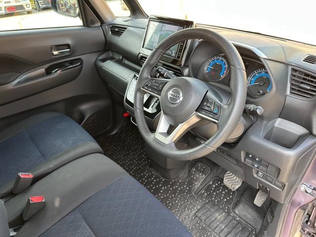 Nissan ROOX 2022 — фото автомобиля 1
