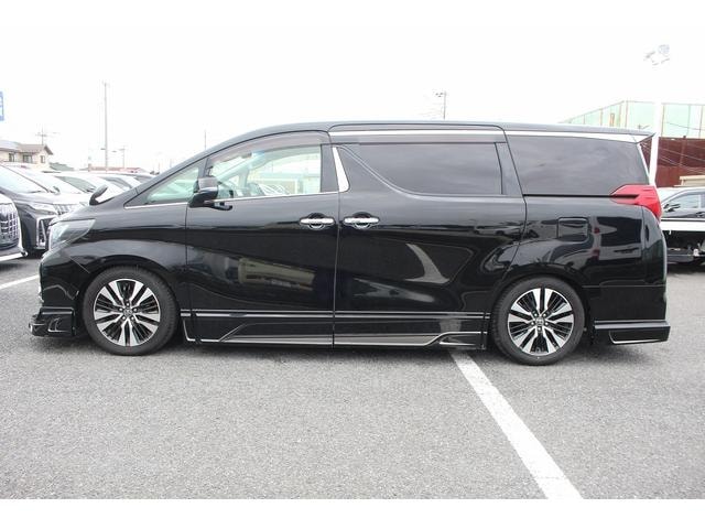 Toyota ALPHARD 2017 — фото автомобиля 1