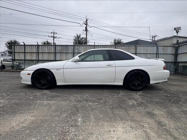 Toyota SOARER 1998 — фото автомобиля 1