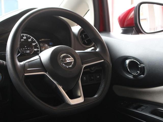 Nissan NOTE 2018 — фото автомобиля 1