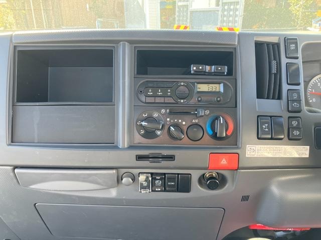Isuzu ELF TRUCK 2017 — фото автомобиля 1