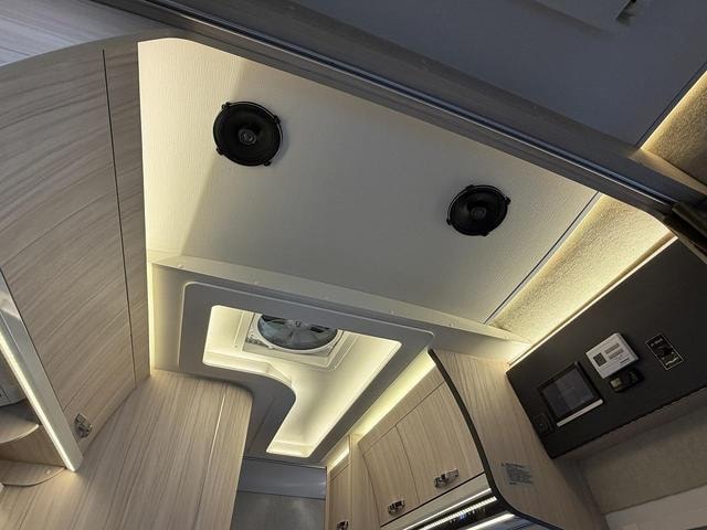 Миниатюра 33
