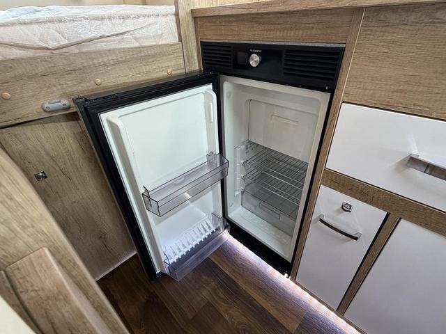 Миниатюра 25