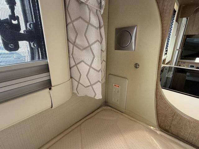 Миниатюра 28