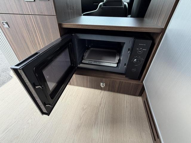 Миниатюра 12