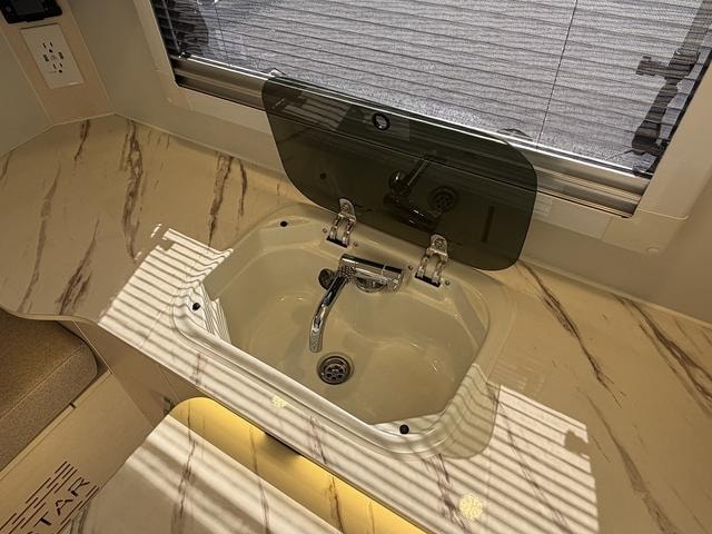 Миниатюра 14