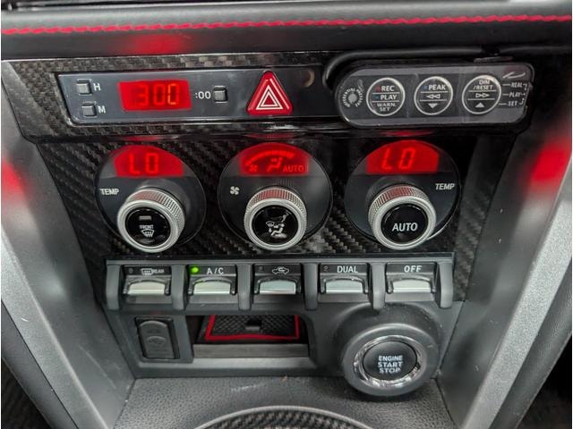 Миниатюра 30
