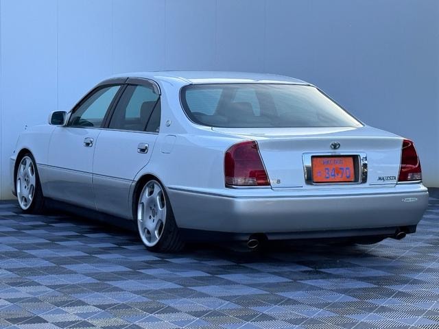 Миниатюра 8