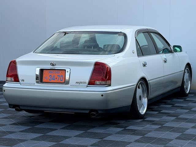 Миниатюра 16