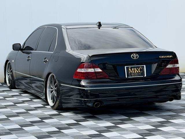 Миниатюра 11