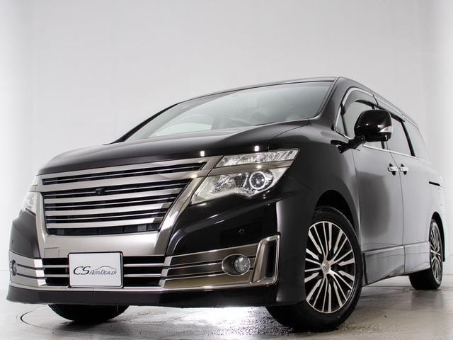 Nissan ELGRAND 2014 — фото автомобиля 1