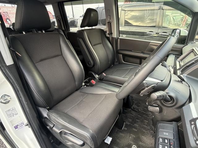 Honda STEPWAGON SPADA 2013 — фото автомобиля 1