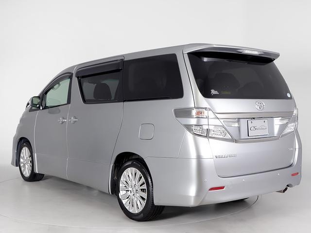 Toyota VELLFIRE 2014 — фото автомобиля 1